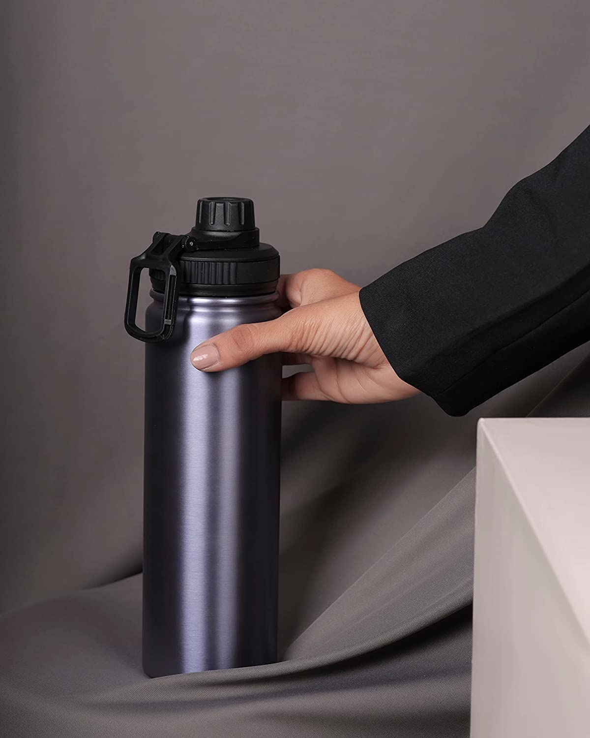 Premium Insulated Thermal Water Bottles | Stainless Steel Hot & Cold Travel Bottle | 650ML